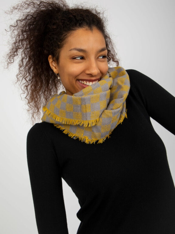 Šedožlutý kostkovaný zimní šátek