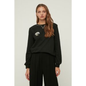 Trendyol Black Patch Detail Embroidered Basic Slim Knitted