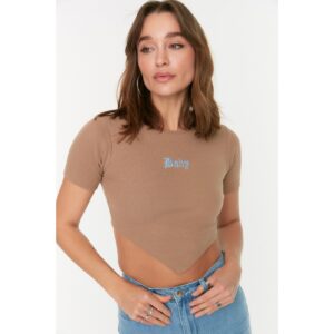 Trendyol Embroidered Crop Knitted