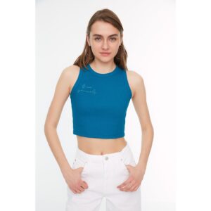Trendyol Oil Embroidered Crop Knitted