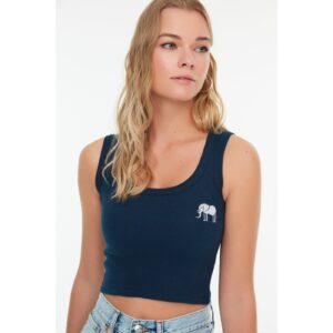 Trendyol Embroidered Crop Knitting