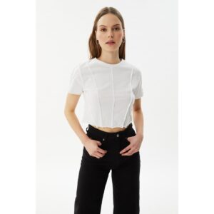 Trendyol White Piped Crop Knitted