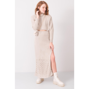 Beige knitted maxi skirt