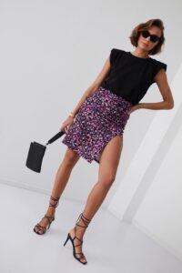 Black and pink mezzo skirt with floral print