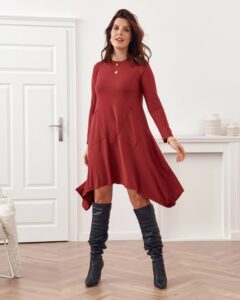 Plus Size asymmetrical dress with pockets in burgundy