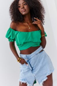 A short top blouse with