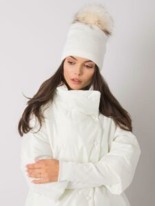 White winter hat with