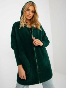 Tmavě zelený kabát z alpaky s