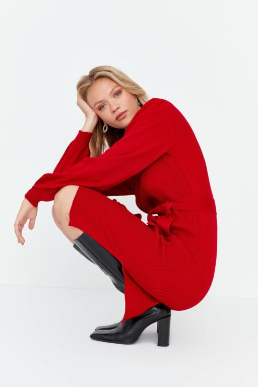 Červené svetrové šaty Trendyol